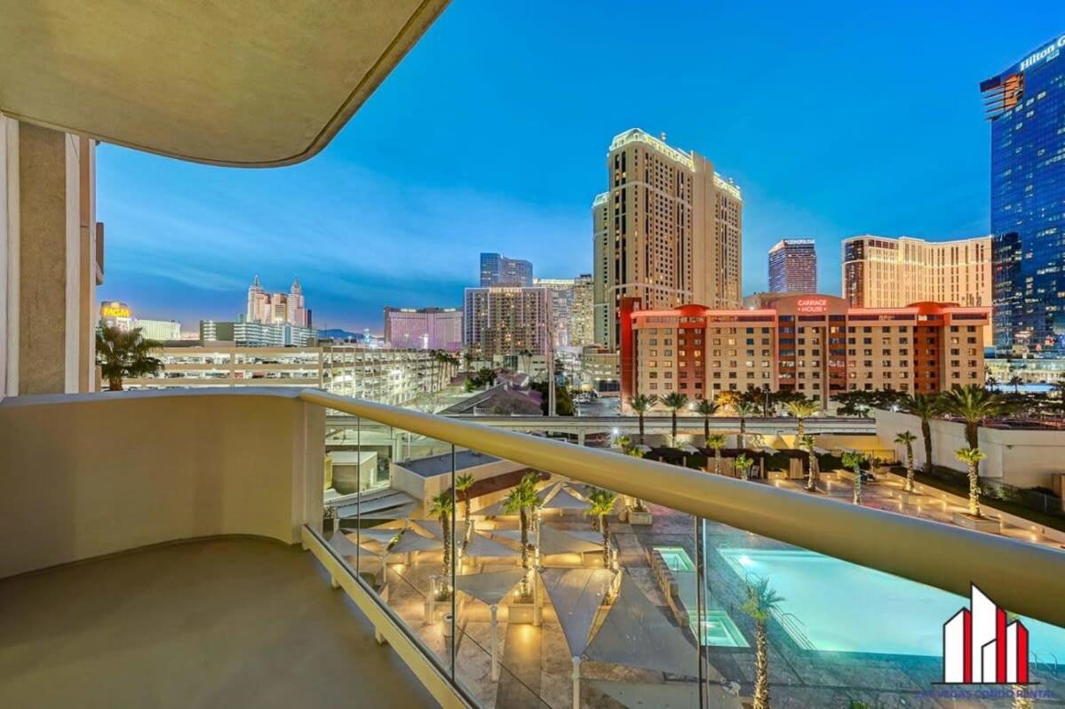Mgm Signature-04-705 Strip View Balcony Studio 라스베이거스 외부 사진